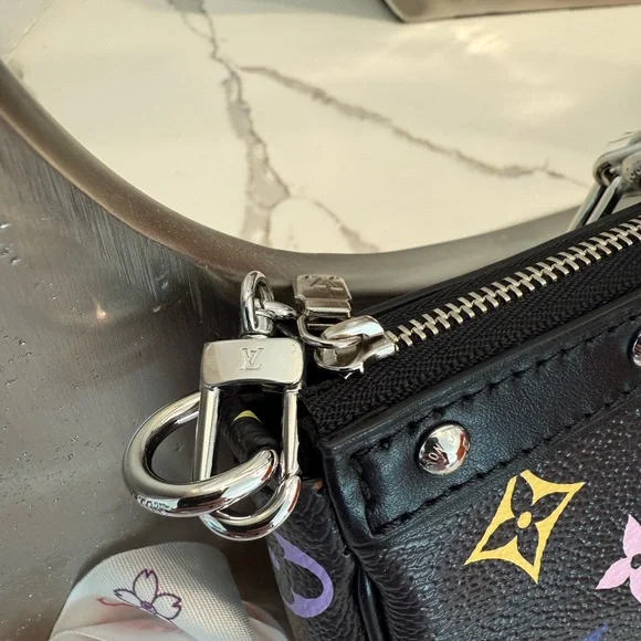 Sold BRAND NEW WITH Box & ribbon LOUIS VUITTON 2025 MURAKAMI X LV X TM 2025 - Picture 2 of 10